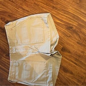 Abercrombie & fitch khaki shorts size 6